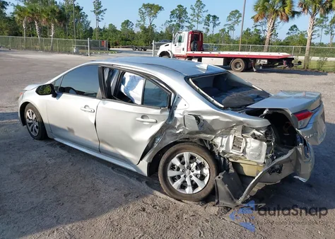 2020 Toyota Corolla Le z USA, uszkodzony, nr VIN 5YFEPRAE6LP007030